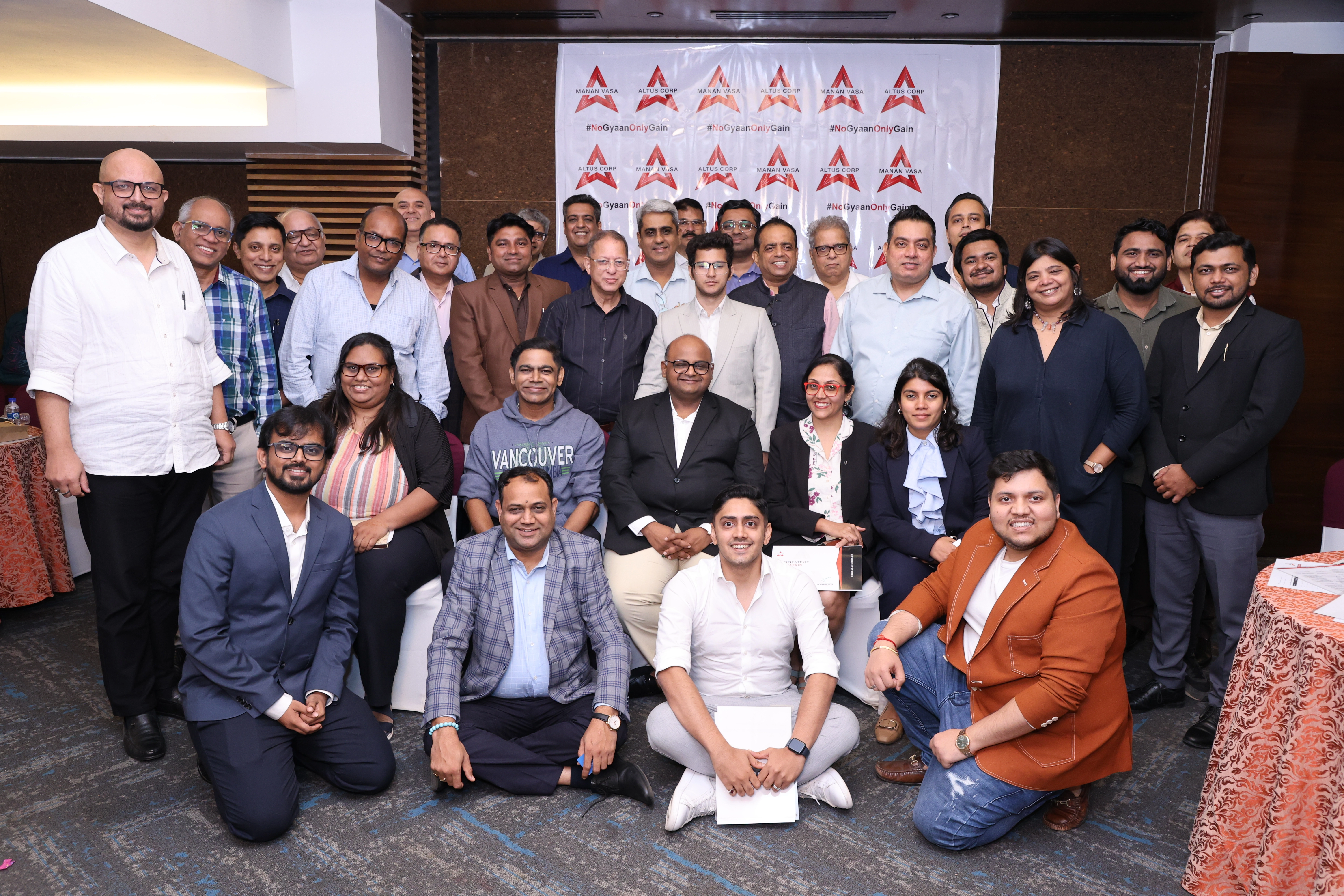 Manan Vasa conducting a business productivity workshop